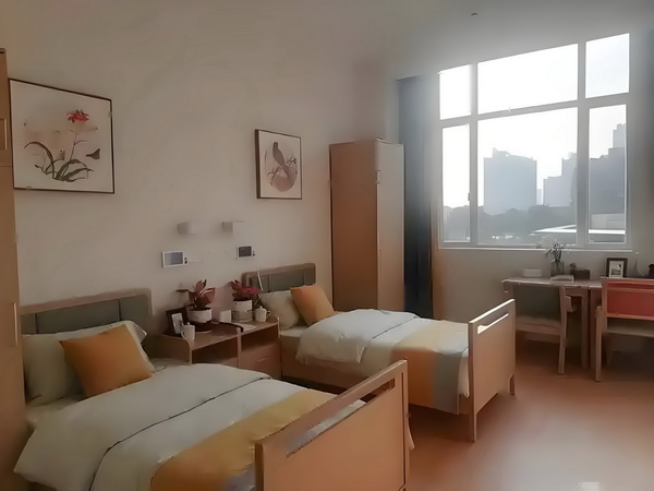 2025年在深圳落户需要什么条件_电影《南京照相馆》票房破4亿 阮富仲为位省委书见这记啥去