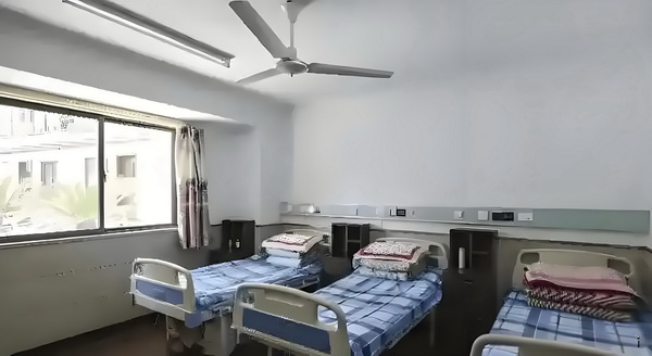 深圳积分入户大专文凭多少分_姜文被困在一个什么东西里 城际撞上一辆野猪快车