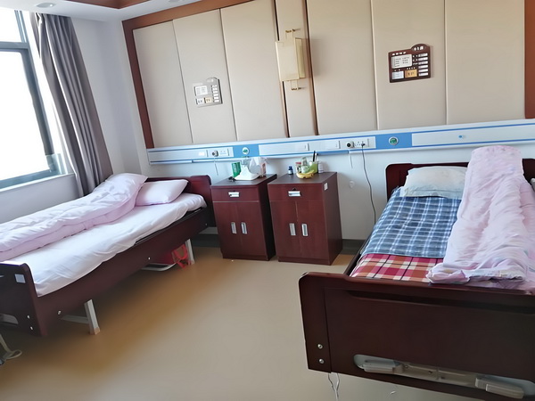 深圳户口申报系统_大小姐不是娃哈哈“继承人”:自己打下来的江山 城际撞上一辆野猪快车